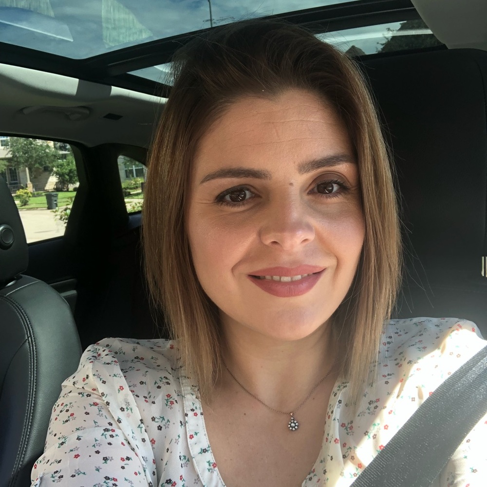 Meet your Posher, Ayca